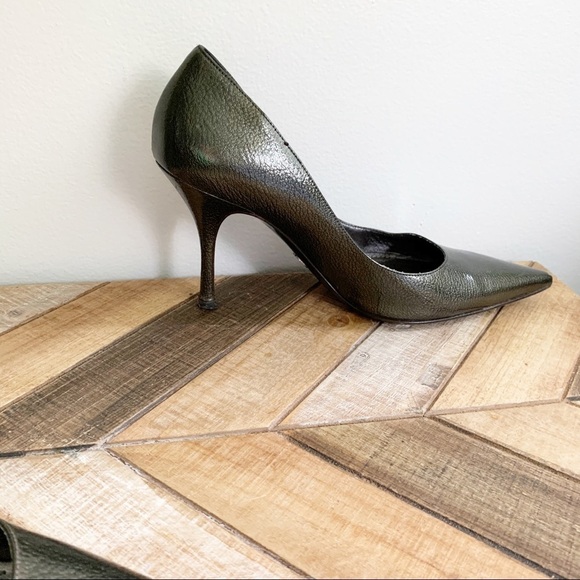 Dolce and Gabbana Green Leather Heels - Picture 2 of 11